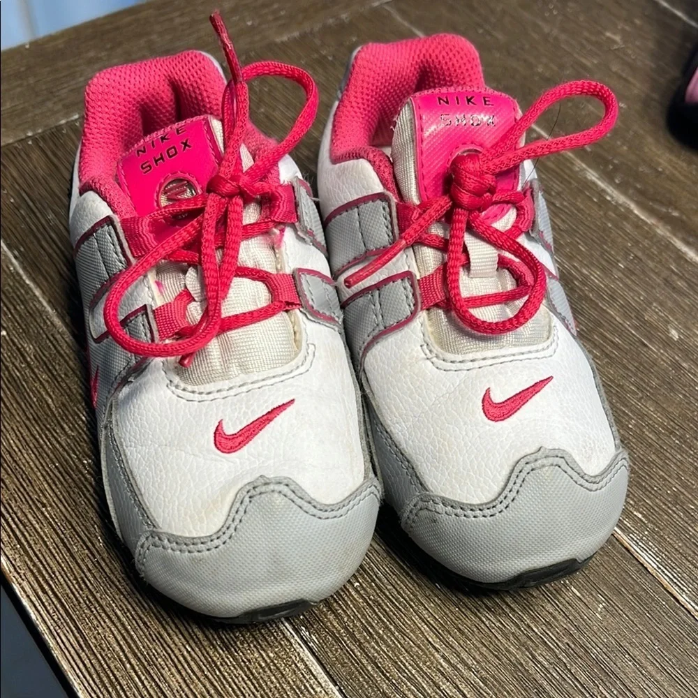 Vtg Nike Shox Pink and Gray Sneakers